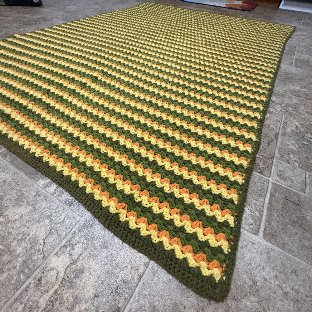 Vtg 70's Crocheted Afghan Throw Handmade Zig Zag Chevron Harvest Tones 72"x54" - Picture 2 of 6